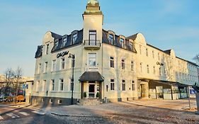 Moss Hotel & Apartments
